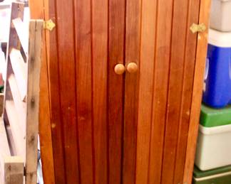Beadboard wood storage unit