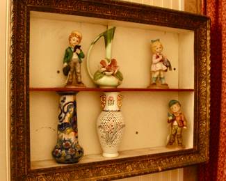 Hanging picture frame shelf decor 