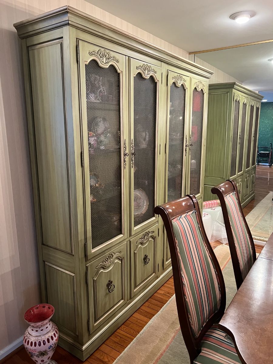 GUNNING AND COMPANY ESTATE SALES IS IN BLUE... starts on 5/18/2024