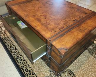 Coffee table/chest