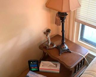 ONE OF TWO MATCHING TABLE LAMPS, ONE OF TWO VINTAGE END TABLES. 