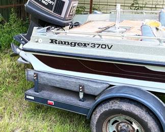 1990 RANGER BASS BOAT WITH 150 HP MOTOR AND TRAILER.