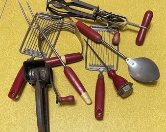 AWESOME VINTAGE RED HANDLED KITCHEN UTENSILS.