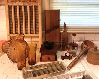 VINTAGE KITCHEN WARE.