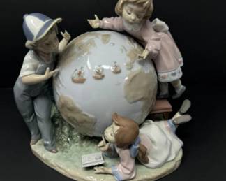 Signed Lladro 5847 "The Voyage Of Columbus" Figurine w/Box - 9"T