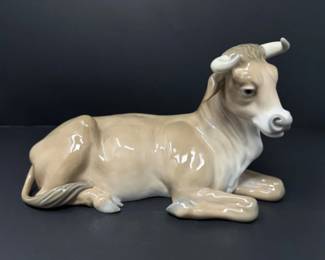 	Lladro 1390 Glossy "Cow Ox " Nativity Figurine w/Box - 10"L