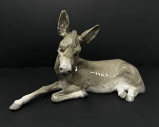 Lladro 1389 Glossy "Grey Donkey " Nativity Figurine w/Box - 11.5"L