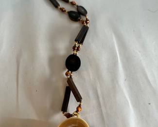 Horseshoe Necklace $8.00