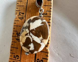 Brown and Cream Pendant $6.00
