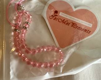 Pink Bracelet new $4.00