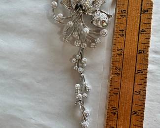 Long Double Rose Brooch (missing a stone) $18.00