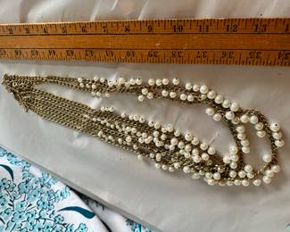 Faux Peral Beaded Necklace $6.00