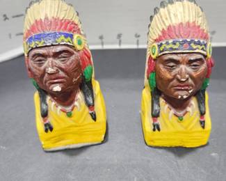 Vintage Native American chalkware figurines 4 in tall