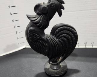 Metal rooster approx 8 in tall