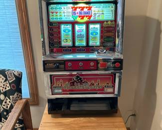 ALADDIN MASTER Tabletop PACHISLO Slot Machine
