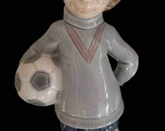 Lladro Soccer Player 4967 - SIGNED