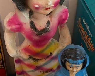 Snow White Carnival Figure
