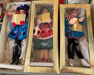 Vintage Christmas Carolers