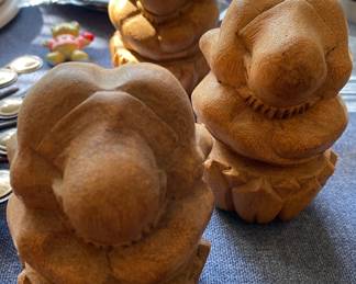 Small Wooden Kneeling Buddhas