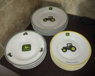 John Deere Plateware