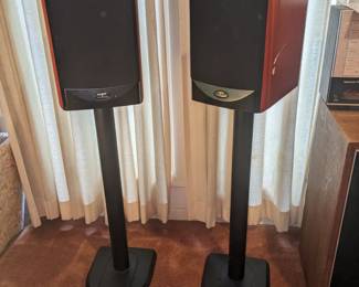 LOT 1 - PAIR OF PARADIGM REFERENCE SPEAKERS