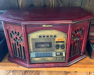 Memorex stereo with LP/cassette player