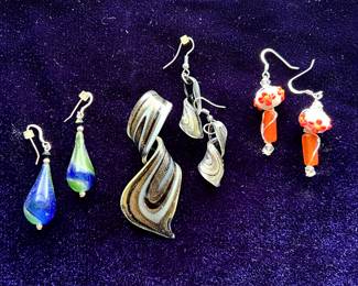 Blown glass earrings and pendant