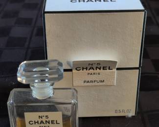 WOMEN’S COSTUME JEWELRY & MORE