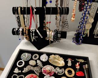WOMEN’S COSTUME JEWELRY & MORE