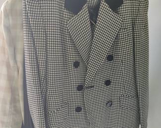 WOMEN'S CLOTHING, ASSESORIES & APPAREL