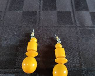 WOMEN’S COSTUME JEWELRY & MORE