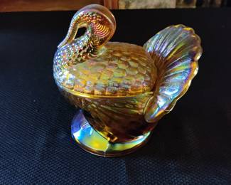 LE Smith iridescent Amber Glass turkey dish covered dish vintage carnival glass 8" high. - Amber iridescent turkey carnival glass candy dish no chips cracks or flaws.