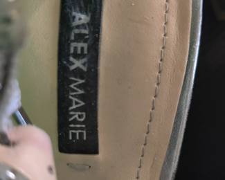 WOMEN'S SHOES, BOOTS & MORE