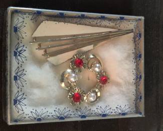 WOMEN’S COSTUME JEWELRY & MORE