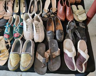 WOMEN'S SHOES, BOOTS & MORE