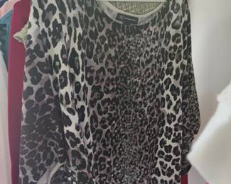 WOMEN'S CLOTHING, ASSESORIES & APPAREL