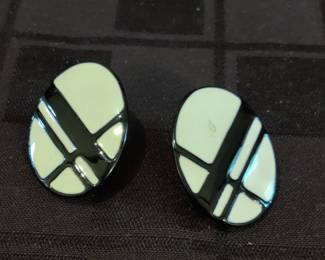 WOMEN’S COSTUME JEWELRY & MORE