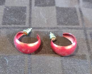 WOMEN’S COSTUME JEWELRY & MORE