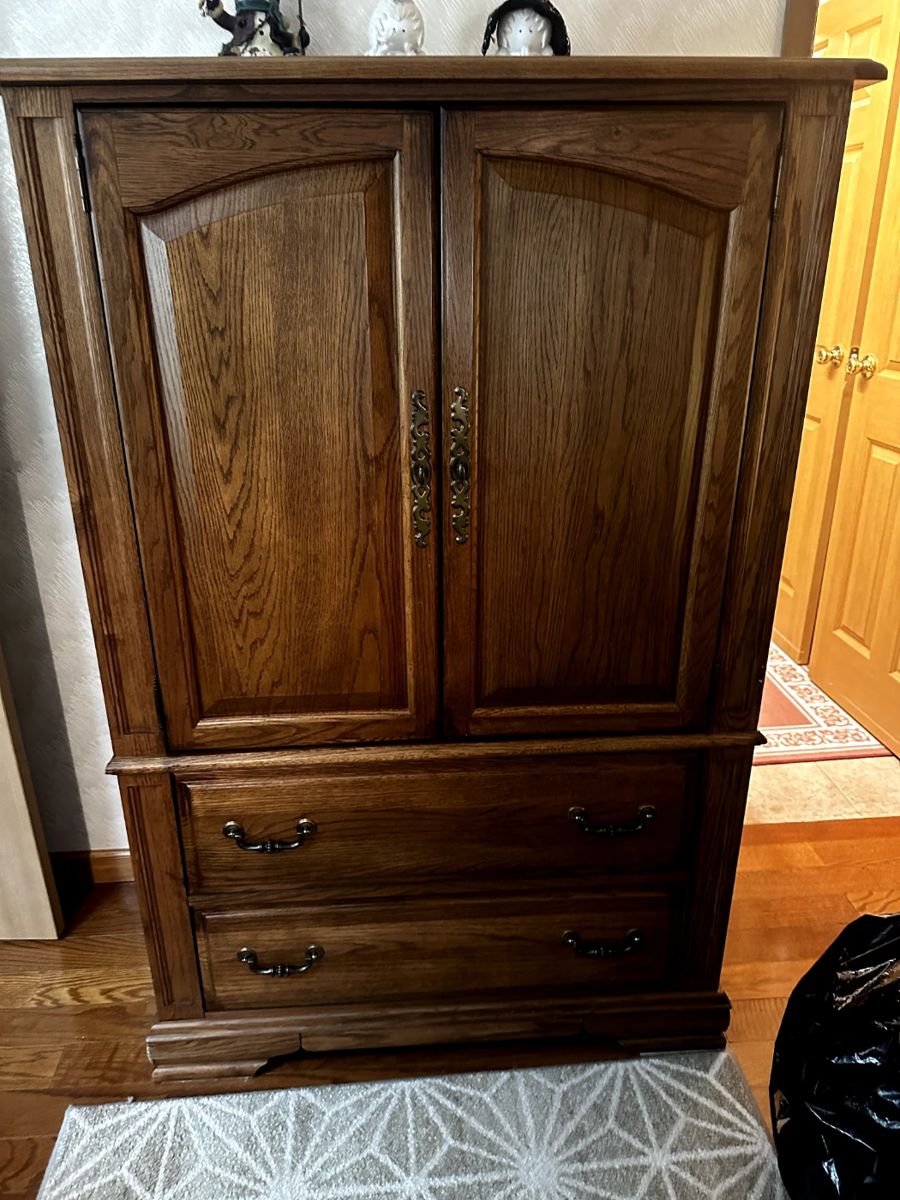 Kettering Estate Sale House Full / Garage... starts on 4/20/2024