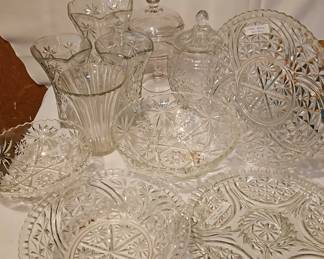 Anchor Hocking Trio Of Vases And More