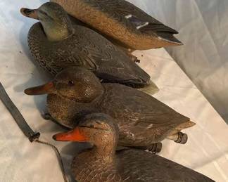 4 Plastic Floating Duck Decoys