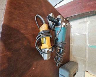 2 Grinders Accessories 