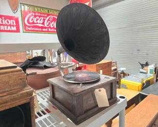 #2144 • Arena Electrix Phonograph with Record
