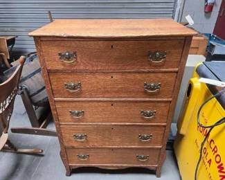 #2098 • Antique Dresser
