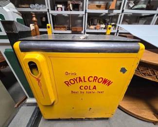 #2112 • Royal Crown Cola Vending Machine
