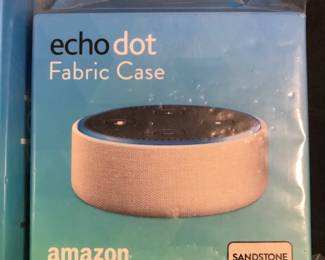 Echo Dot w Case