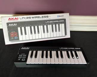 AKAI LPK25 Wireless 25key Midi Keyboard