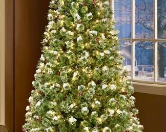 7.5 Foot Artifical Redland Spruced Lighted Christmas Tree With Box 