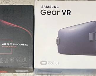 Samsung Gear VR Oculus With Camtron Wireless IP Camera In Original Boxes