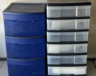 2 Small Plastic Organizers - Sterilite 3 Drawer And 6 Drawer On Casters